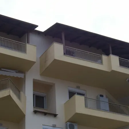 Stefania Appartement Neos Marmaras