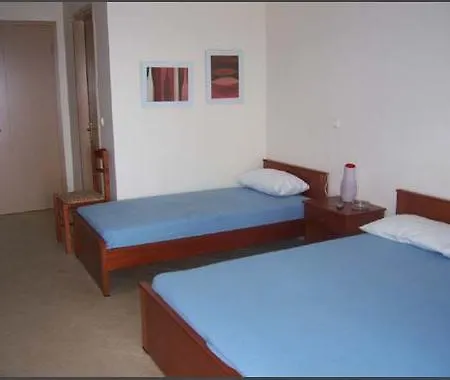 Stefania Neos Marmaras